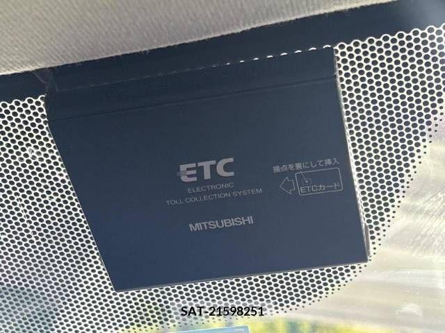 Honda FIT 2009-09 303320-4