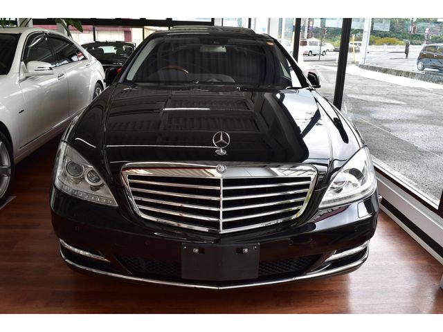 Mercedes Benz S-CLASS 2010-02 7486-1