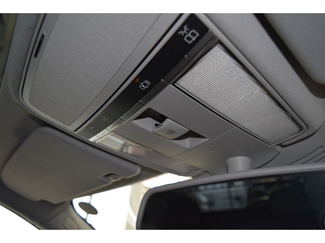 Mercedes Benz S-CLASS 2010-02 7486-20