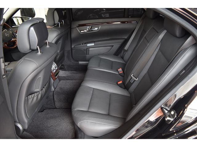 Mercedes Benz S-CLASS 2010-02 7486-24