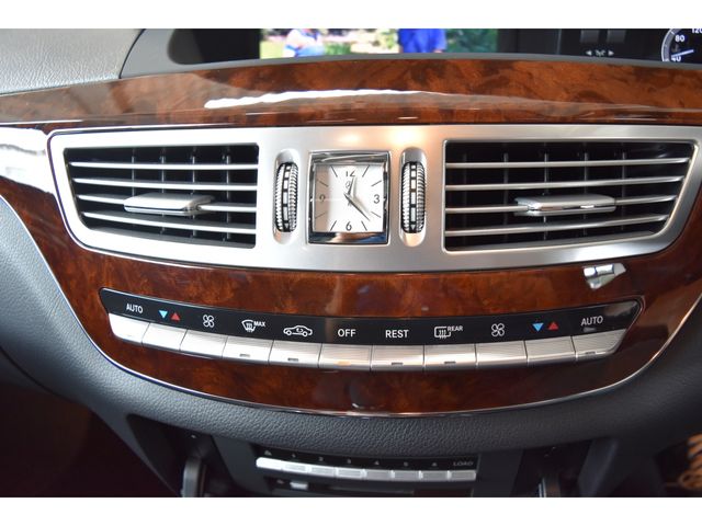 Mercedes Benz S-CLASS 2010-02 7486-15