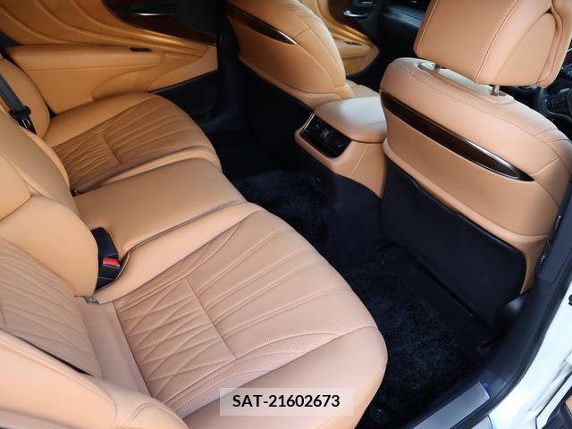 Lexus LS 2020-12 362871-10