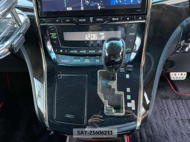 Toyota VELLFIRE 2015-01 335006-19