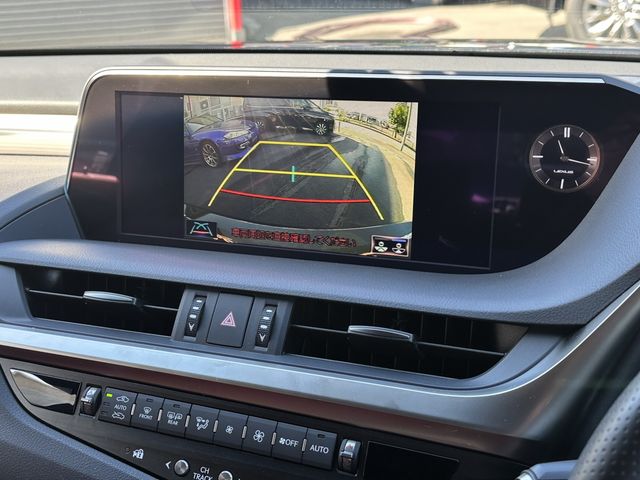 Lexus ES 2019-05 187771-9