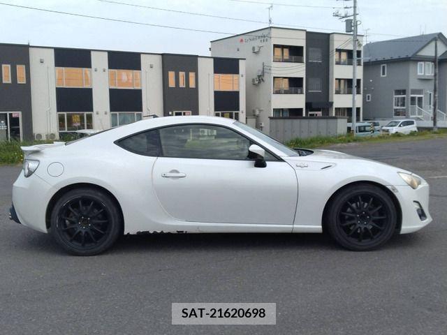 Toyota 86 2012-09 269555-10