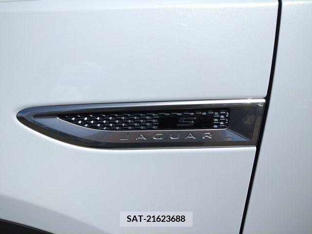Jaguar E-PACE 2020-02 203100-26