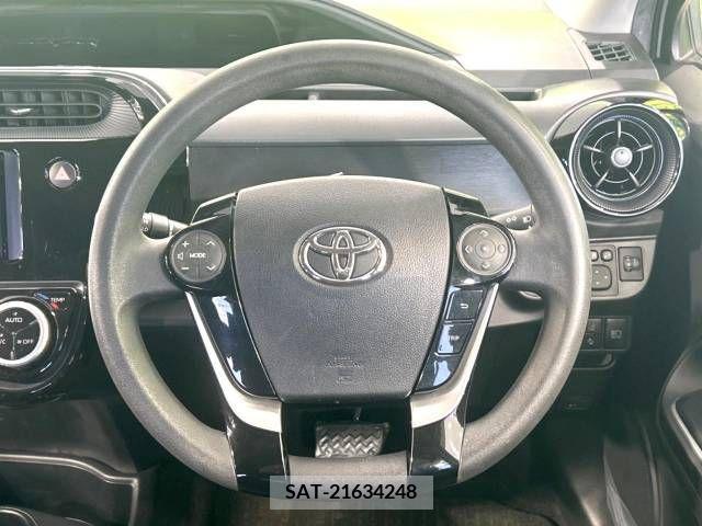 Toyota AQUA 2019-03 260577-11