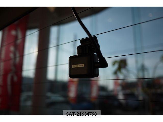 Suzuki X BEE 2021-04 290298-10
