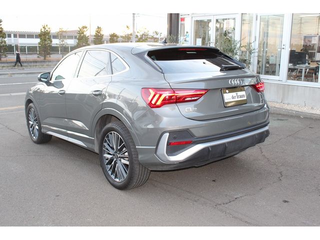 Audi Q3 2021-03 183916-4