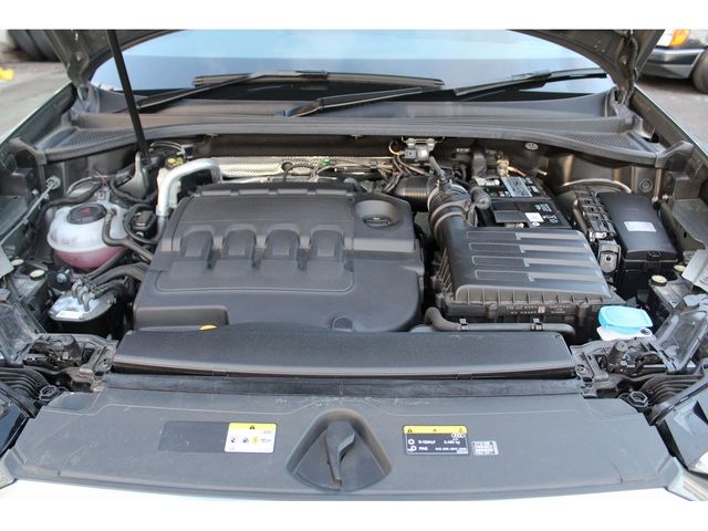 Audi Q3 2021-03 183916-19