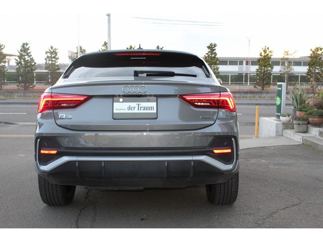 Audi Q3 2021-03 183916-5