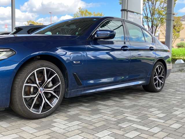 Bmw 5 SERIES 2022-11 27417-10