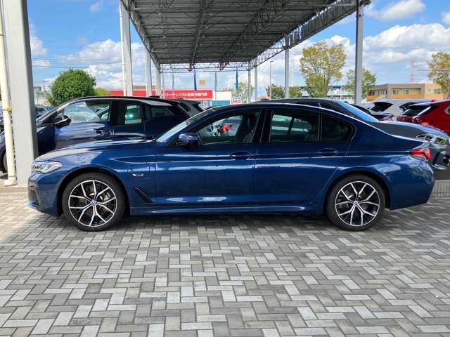 Bmw 5 SERIES 2022-11 27417-9