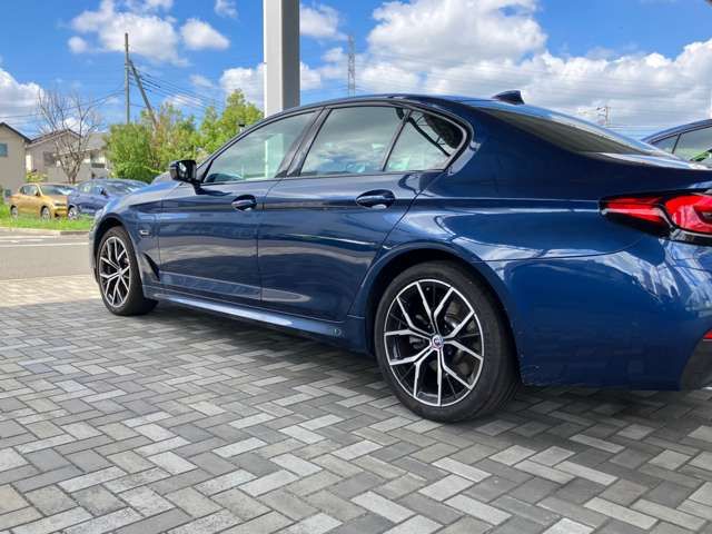 Bmw 5 SERIES 2022-11 27417-12