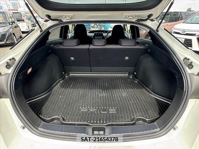 Toyota PRIUS 2016-11 254592-13