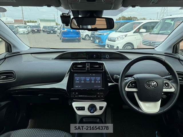 Toyota PRIUS 2016-11 254592-1