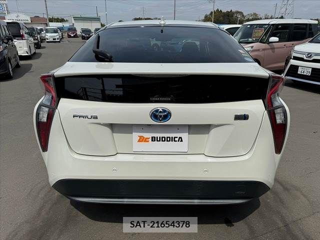 Toyota PRIUS 2016-11 254592-8