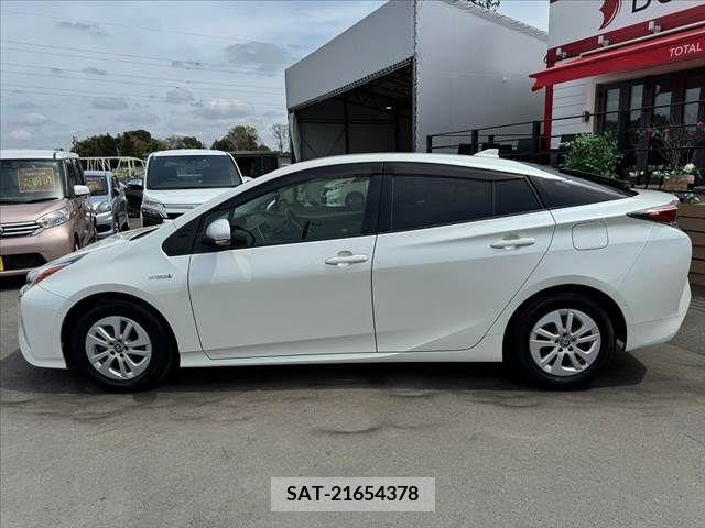 Toyota PRIUS 2016-11 254592-9