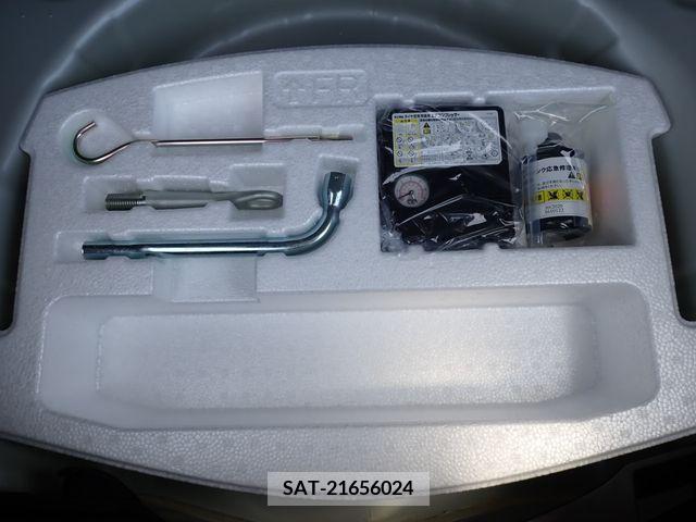 Suzuki SWIFT 2017-02 320932-17