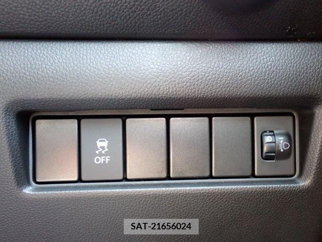 Suzuki SWIFT 2017-02 320932-6