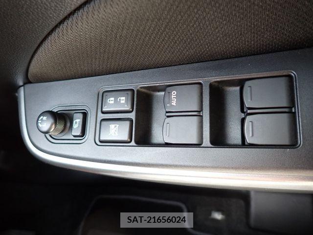 Suzuki SWIFT 2017-02 320932-5