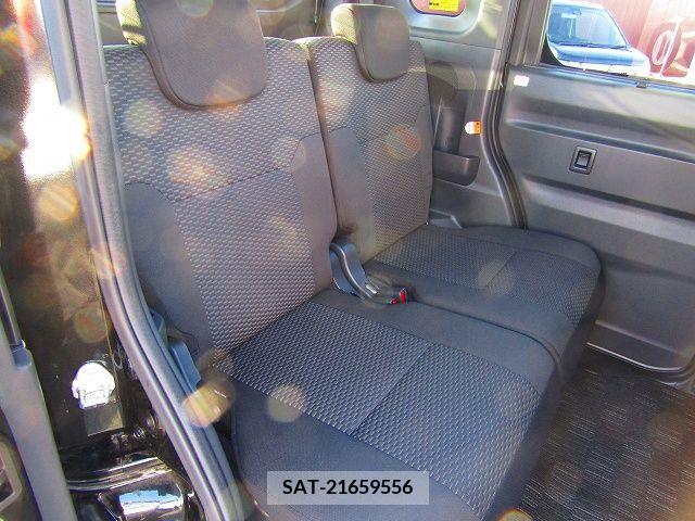 Toyota Pixis Mega 2019-03 211051-3