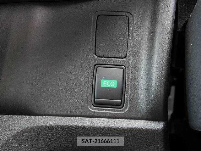 Nissan SERENA 2018-11 284270-8