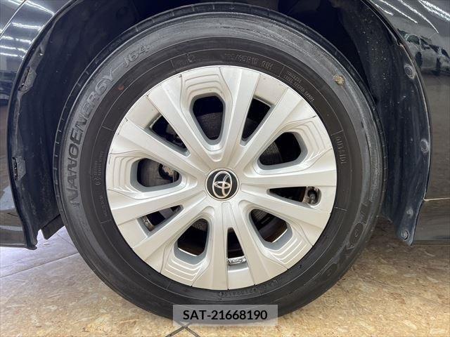 Toyota PRIUS 2019-08 282937-12