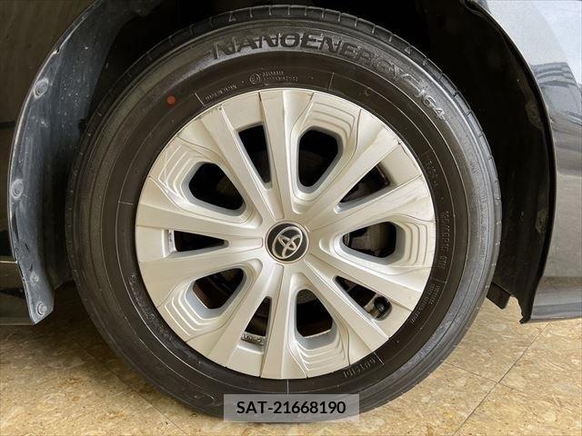 Toyota PRIUS 2019-08 282937-15
