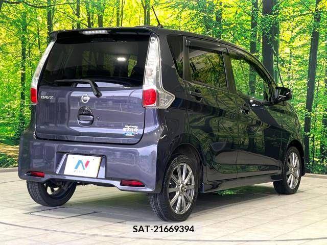 Nissan DAYZ 2013-10 353458-17