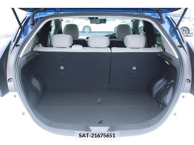 Nissan LEAF 2017-10 378668-17