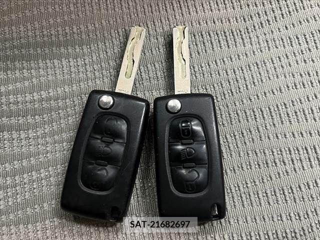 Citroen C5 2013-07 384476-29