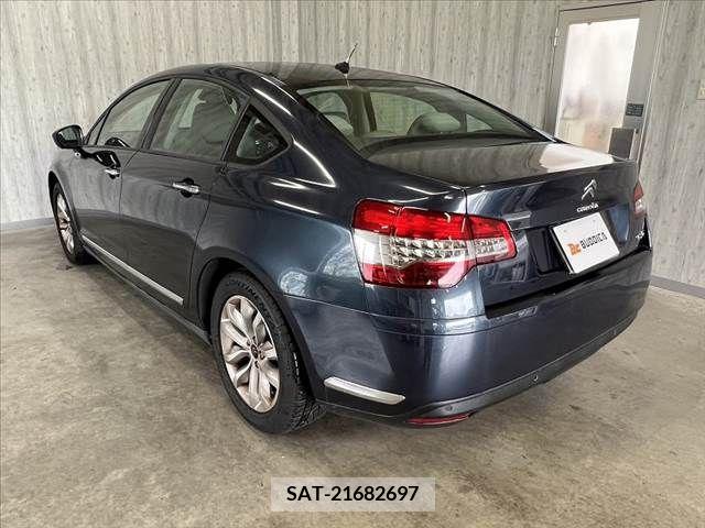 Citroen C5 2013-07 384476-12