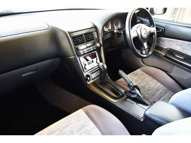 Nissan SKYLINE 2000-12 6372-1