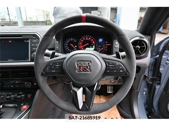 Nissan GT-R 2023-09 326017-10