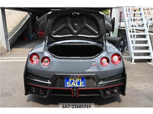 Nissan GT-R 2023-09 326017-15