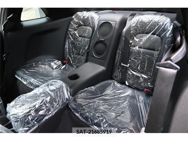 Nissan GT-R 2023-09 326017-14