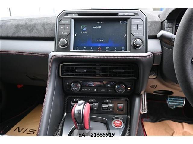 Nissan GT-R 2023-09 326017-11