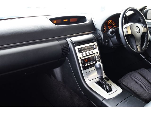 Nissan STAGEA 2005-01 190015-1