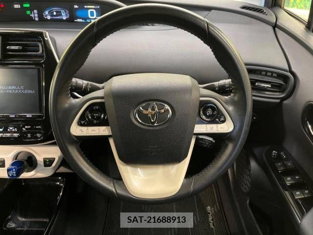Toyota PRIUS 2018-03 349612-11
