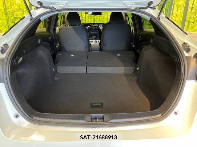 Toyota PRIUS 2018-03 349612-10