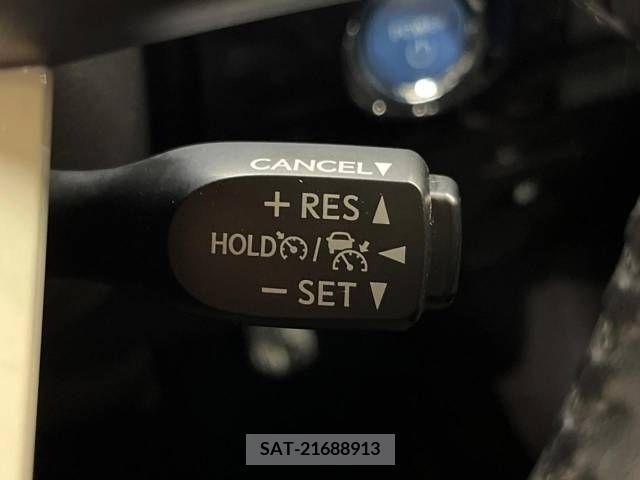 Toyota PRIUS 2018-03 349612-4