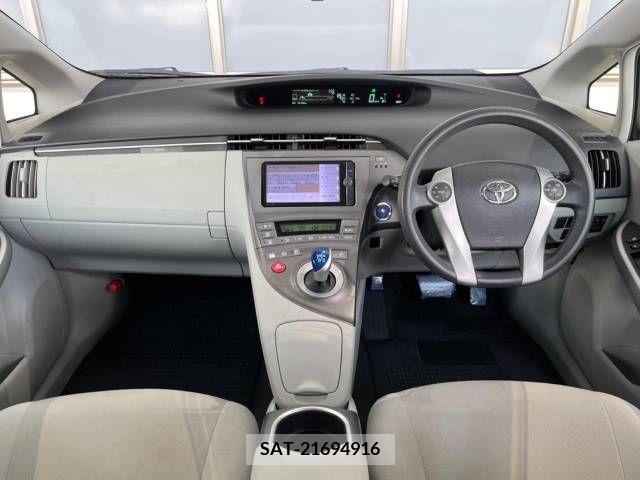Toyota PRIUS 2012-10 366659-1