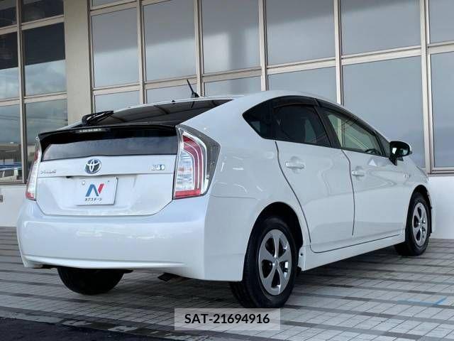 Toyota PRIUS 2012-10 366659-17
