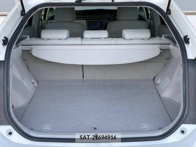Toyota PRIUS 2012-10 366659-10