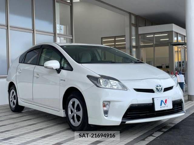 Toyota PRIUS 2012-10 366659-16