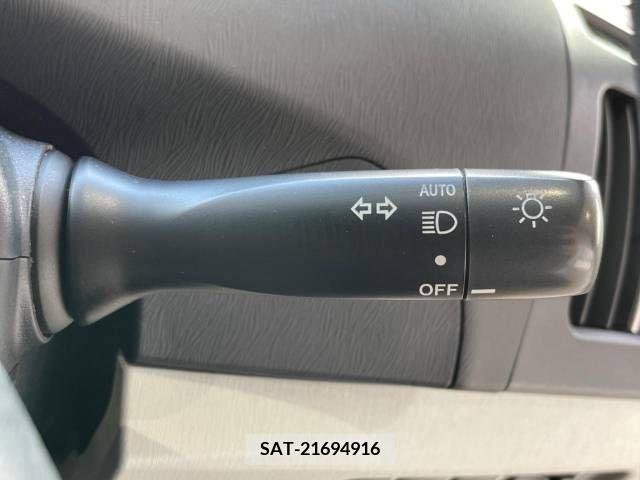 Toyota PRIUS 2012-10 366659-7