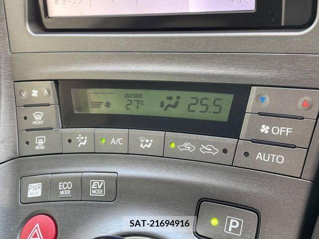 Toyota PRIUS 2012-10 366659-6