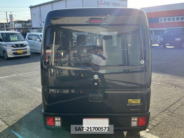 Suzuki EVERY 2021-11 359918-4