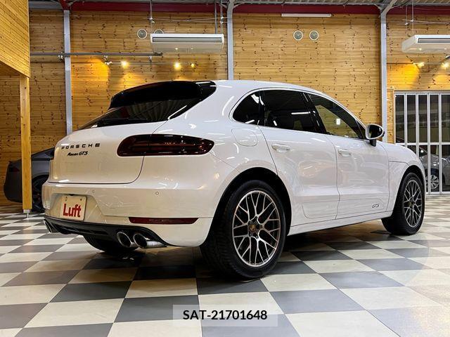 Porsche MACAN 2017-11 202292-2